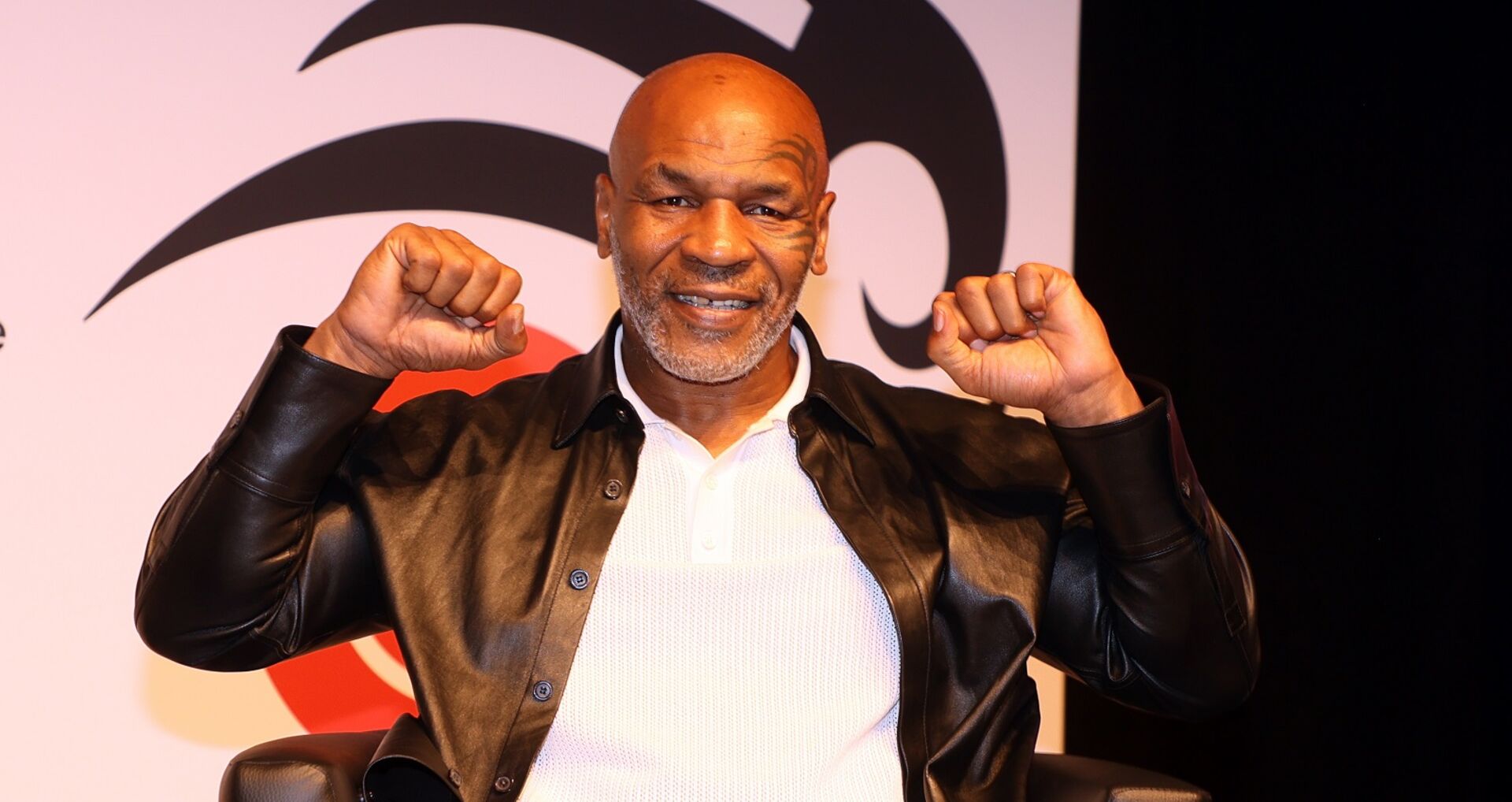 Mike Tyson mit Boxhändchen