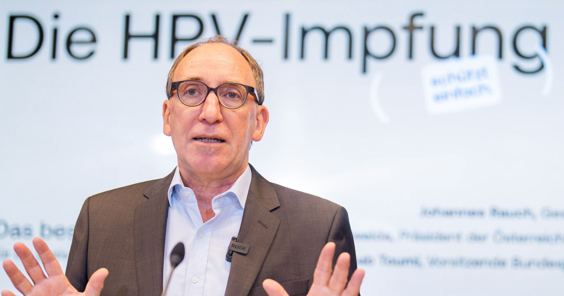 Johannes Rauch bei der Präsentation der neuen HPV-Kampagne.
