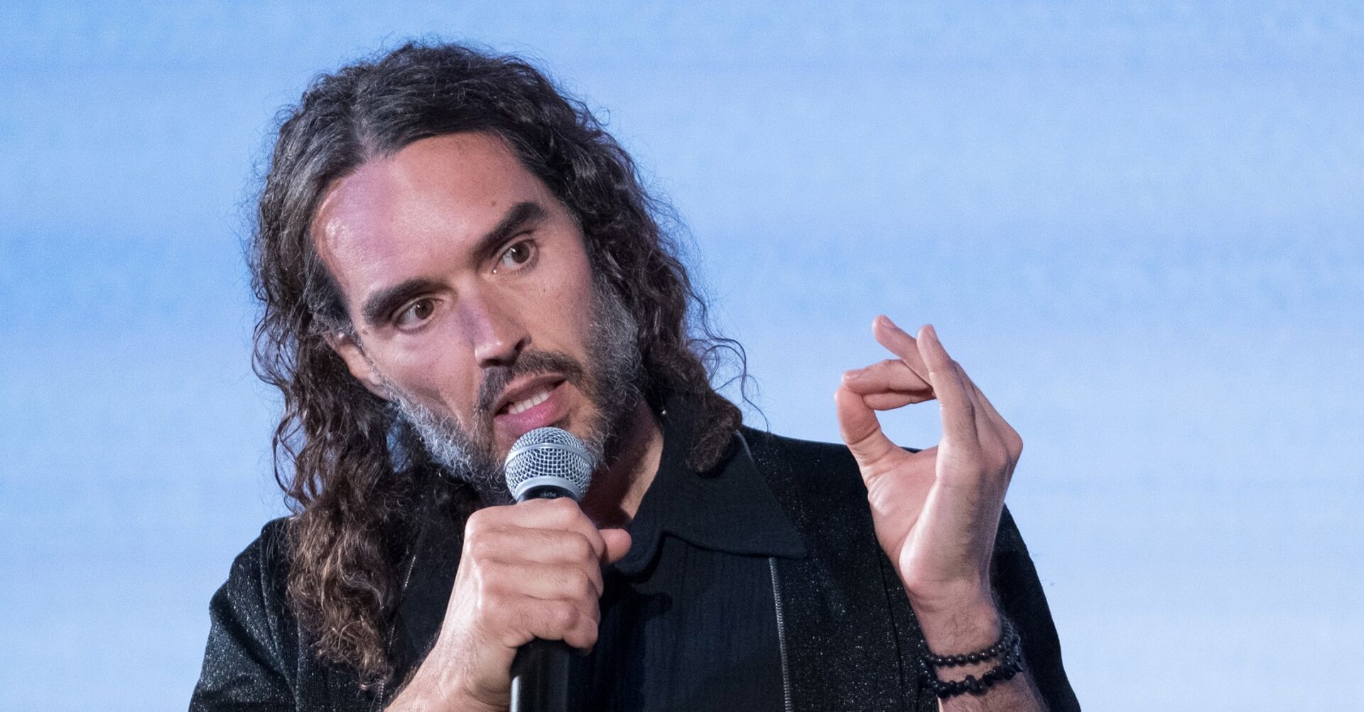 Russell Brand in London auf der Bühne