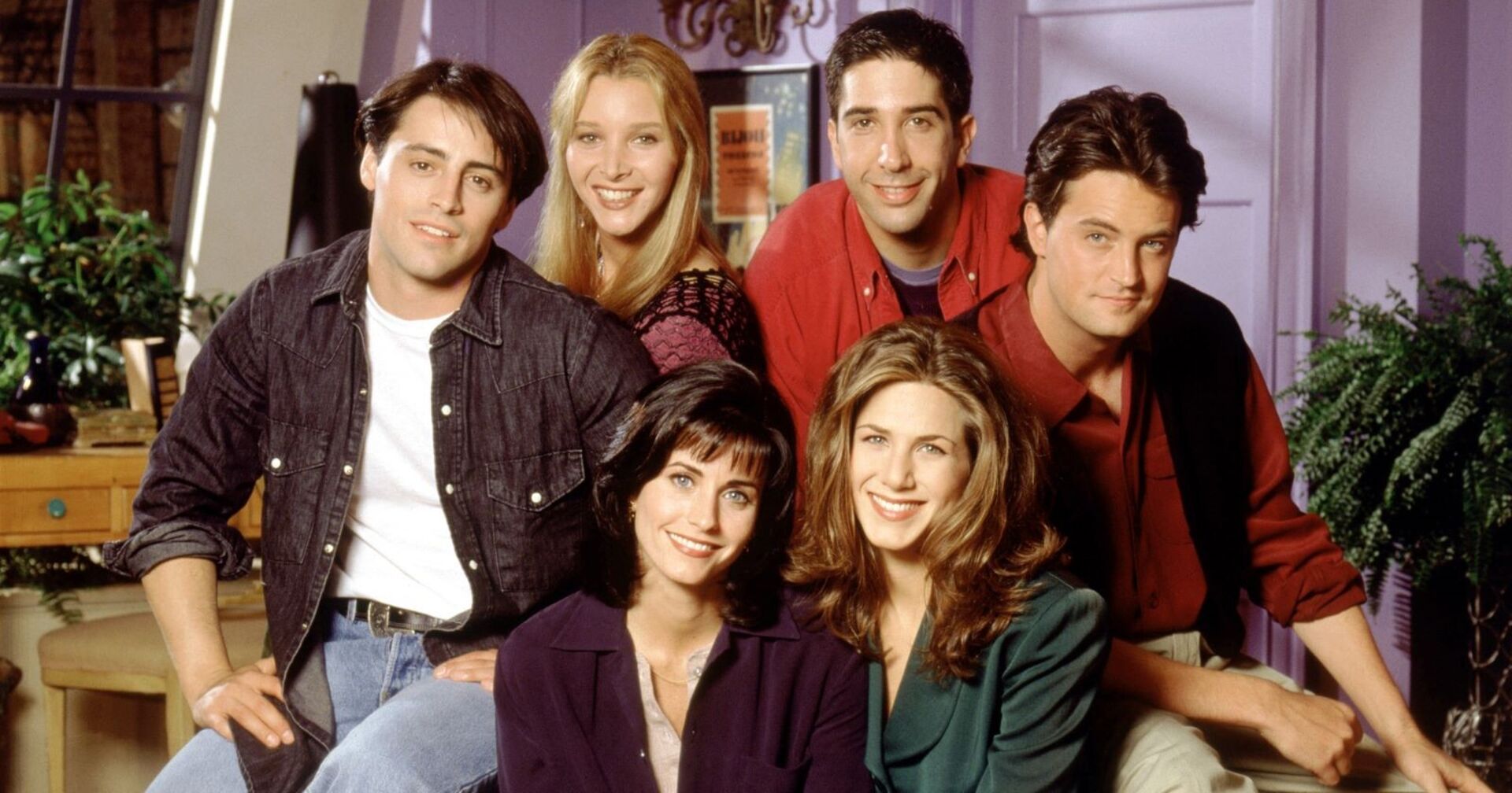Der Cast der Sitcom Friends am Set