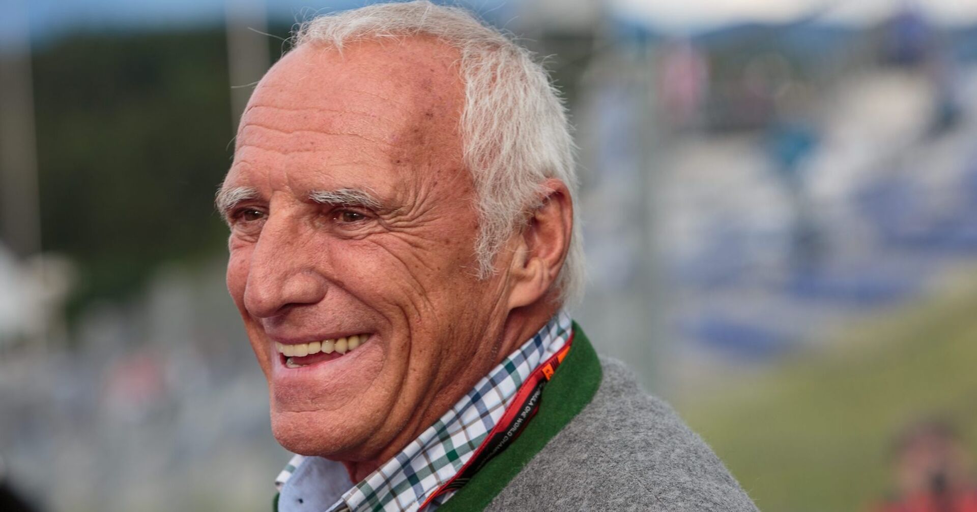Dietrich Mateschitz lächelnd.