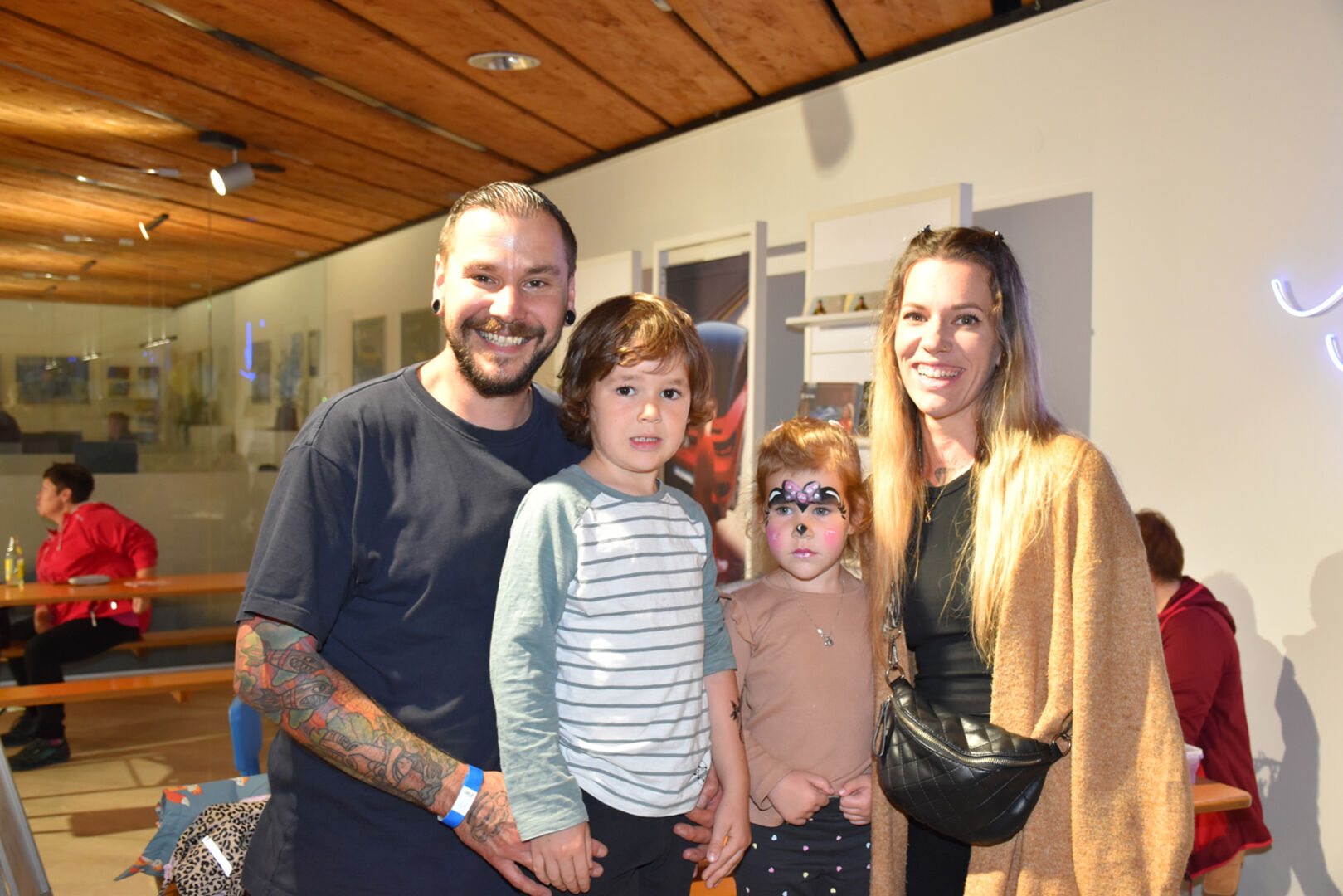 Beim Fest auf 700 qm Ausstellungsfläche mit dabei: Florian Amann, Philipp, Mia und Stephanie Holzer