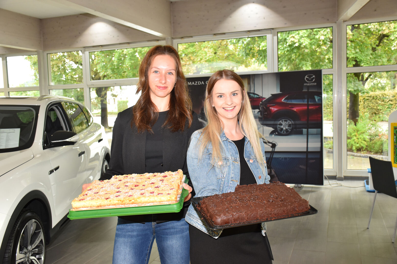 ... und Infoständen gab es  viele kulinarische Schmankerl an den verschiedenen Stationen der Autohäuser.
