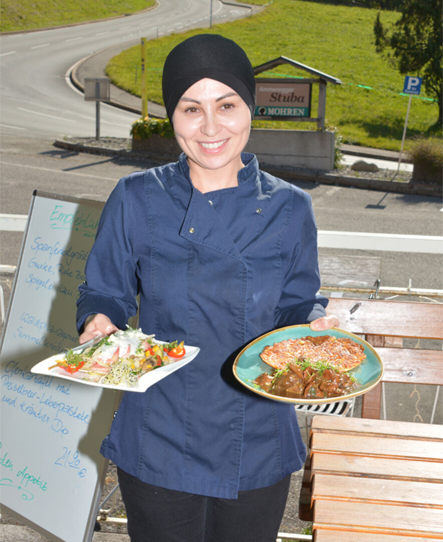 Zarima Naurbieva kocht seit Jahren regionale  Schmankerln – nicht nur für Ausflugsgäste.