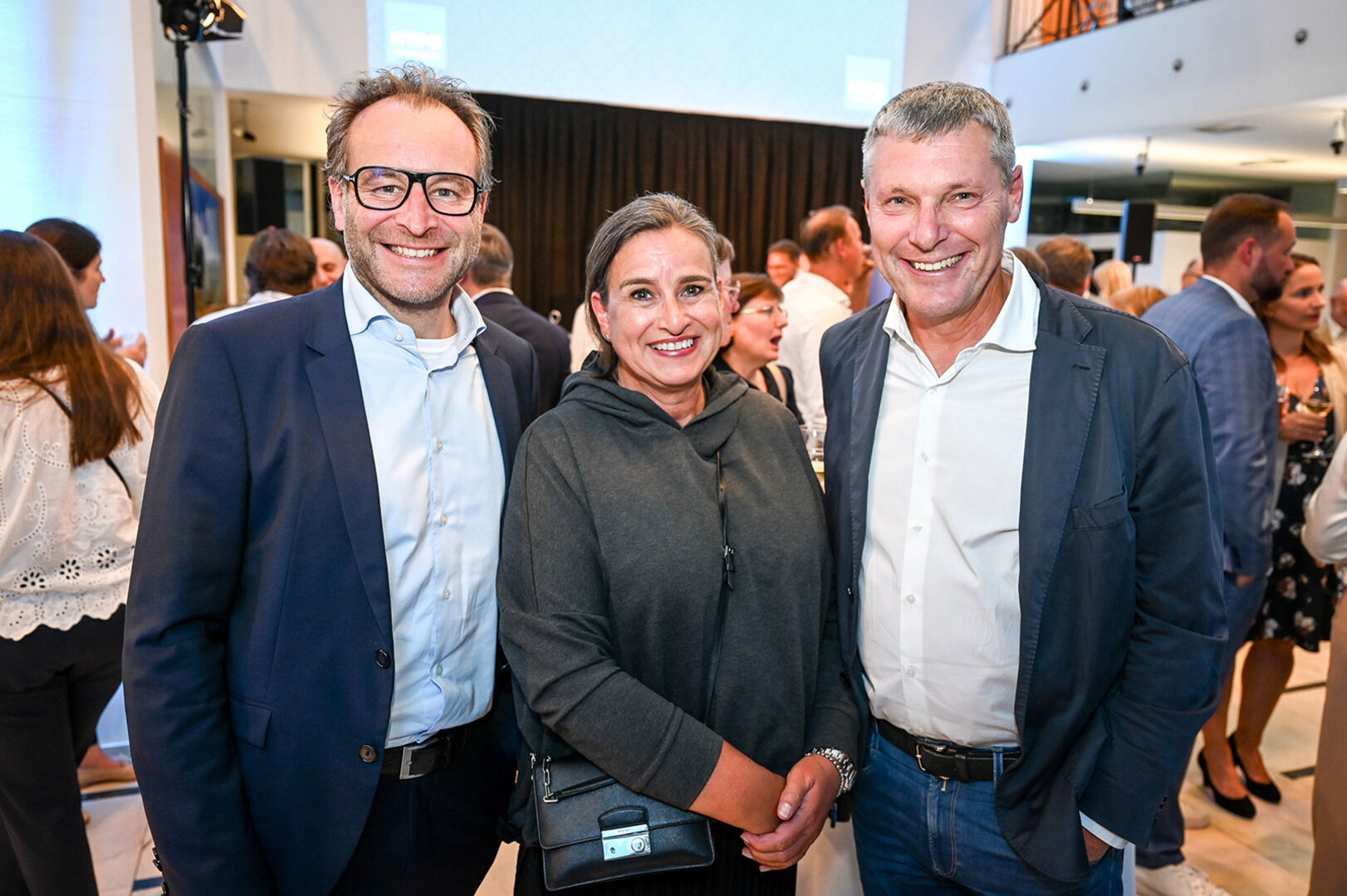 StR. Alexander Juen (Anwalt), Daniela und Karl-Heinz Milz (VVA Druckkompetenz) (v. li.)