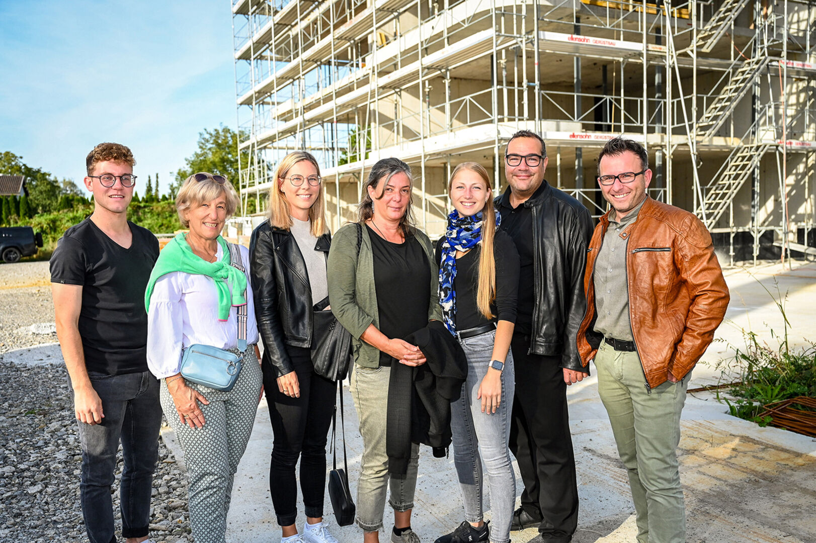 arCH-de.com Team: Simon Schön, Andrea Scherm, Regina Hochholzer,  Sabine Heumader, Franziska Haslinger, Philipp Paradiso und Architekt Claus Heinzlmeier (v. li