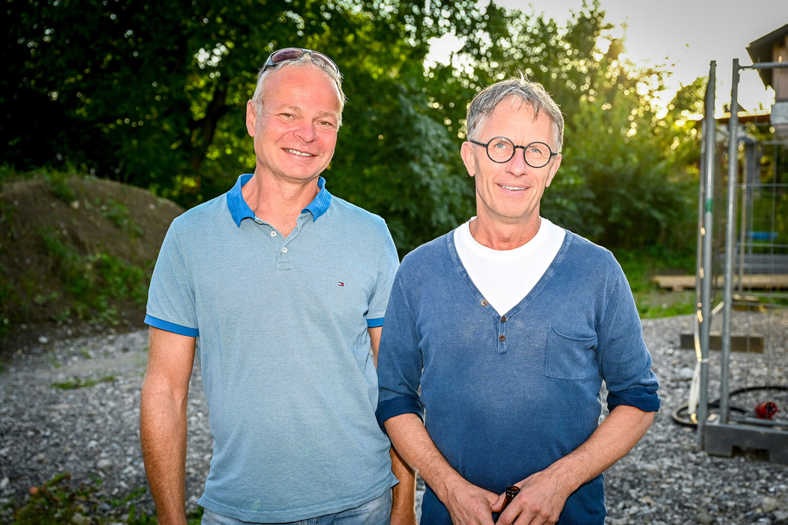 Stefan Hepp (Installationen) und Statiker Robert Kofler (v. li.)