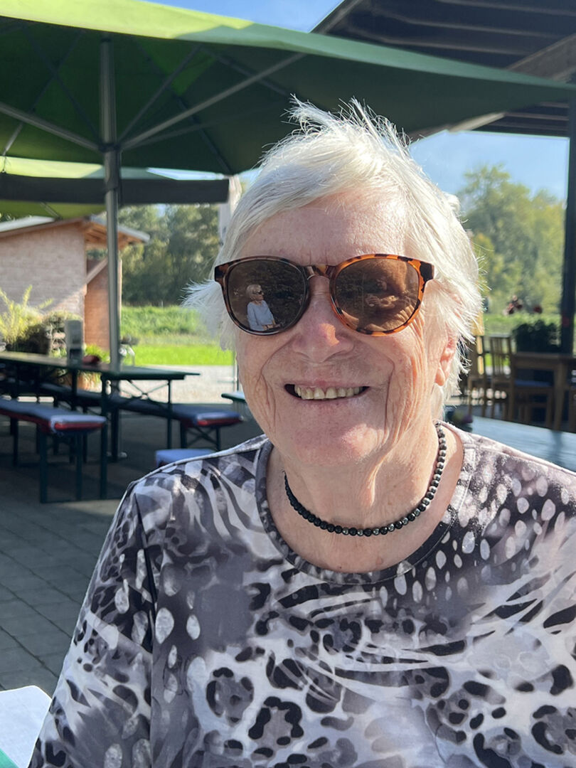 Lotte Schobel, Bregenz: „Ich bin heute mit dem E-Scooter her- gekommen und es gefällt mir hier beim Möckle-Bur ganz ausgezeichnet.“