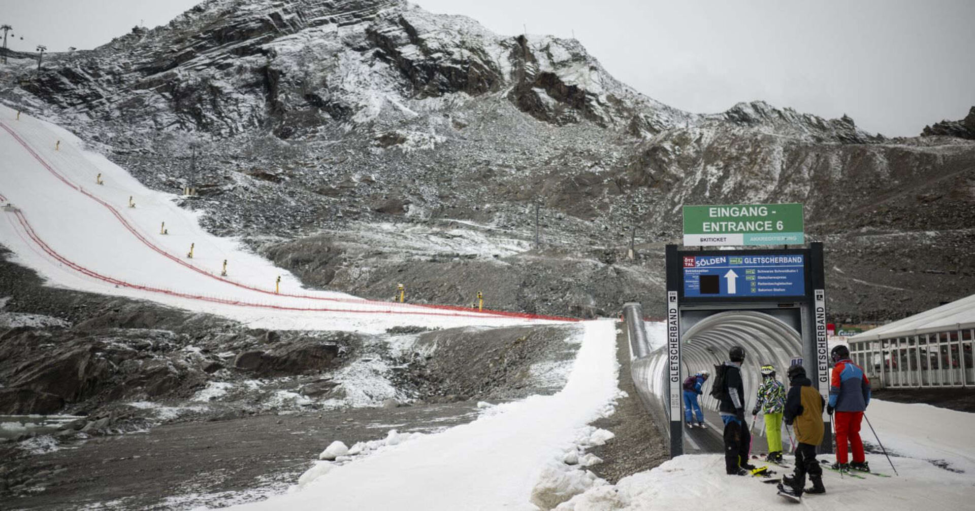 Aktuelles Bild mit wenig Schnee aus Sölden.