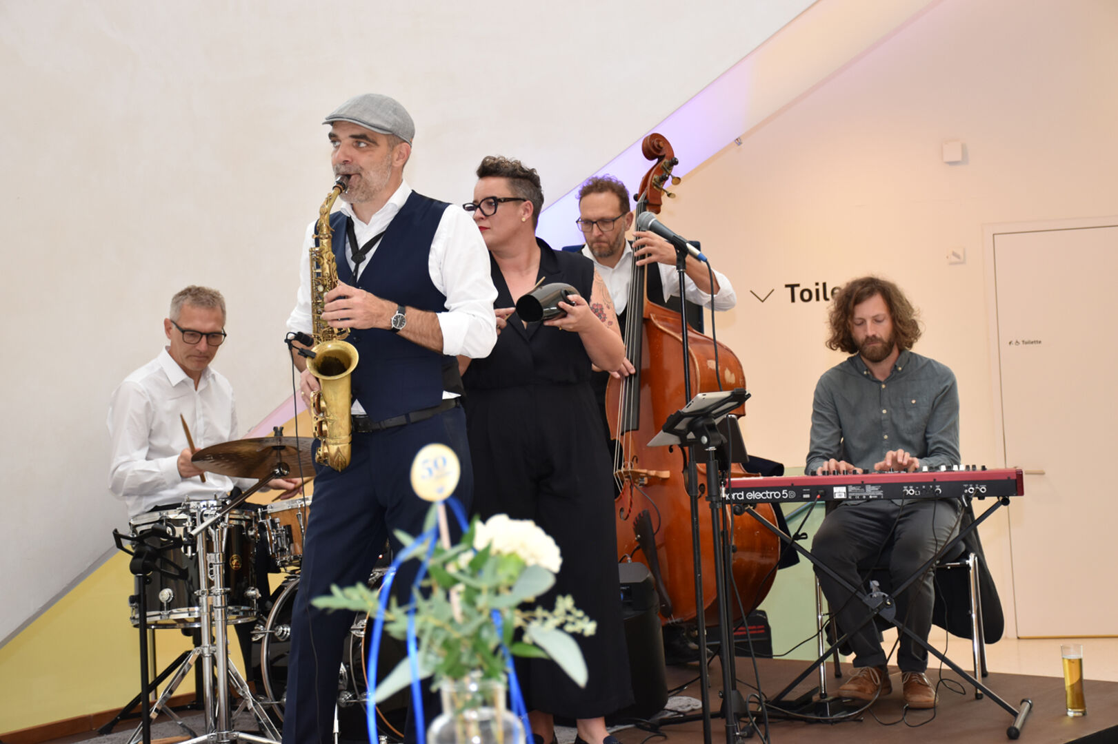 Live-Musik der Chilimangaros mit Martina Breznik zur Apero-Begrüßung