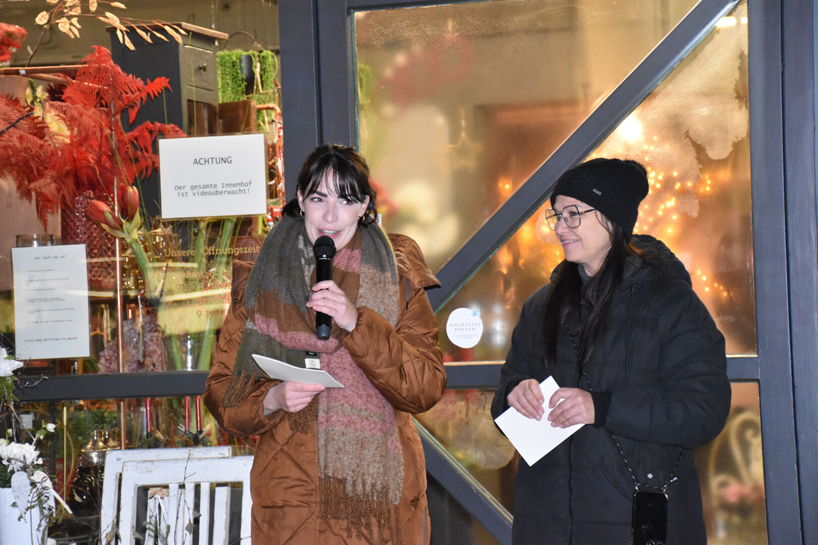 Ließen das Jahr Revue passieren und berichteten über Neuheiten aus dem Hochzeitsfeen und Cocolori-Team: Vanessa und Gabi Micheluzzi.