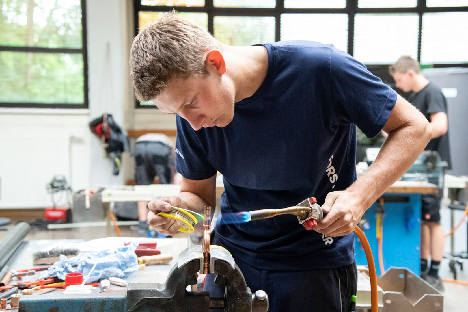 Lehrling arbeitet | Credit: R. Laresser
