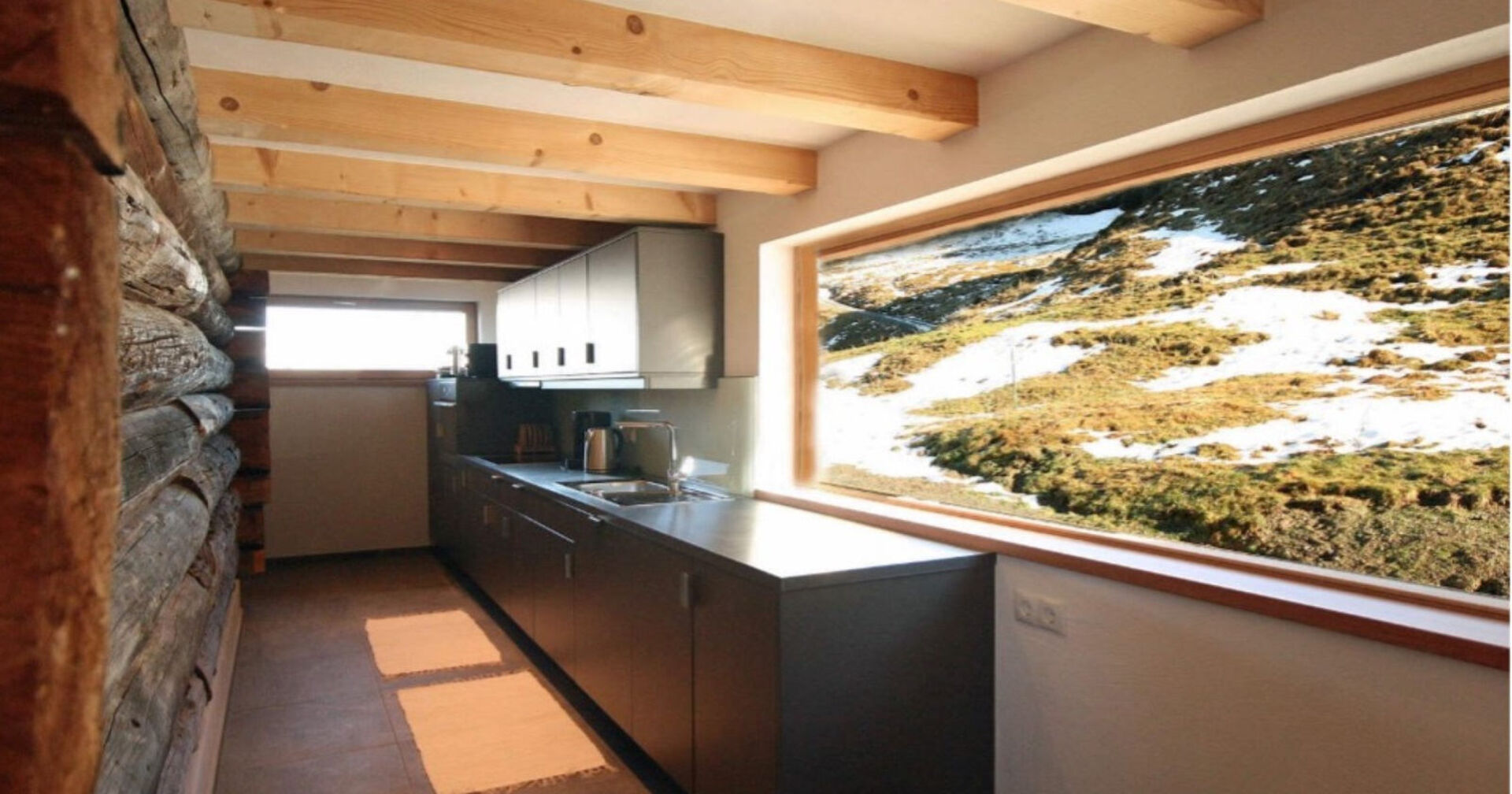 Innenraum einer Almhütte in Saalbach Hinterglemm