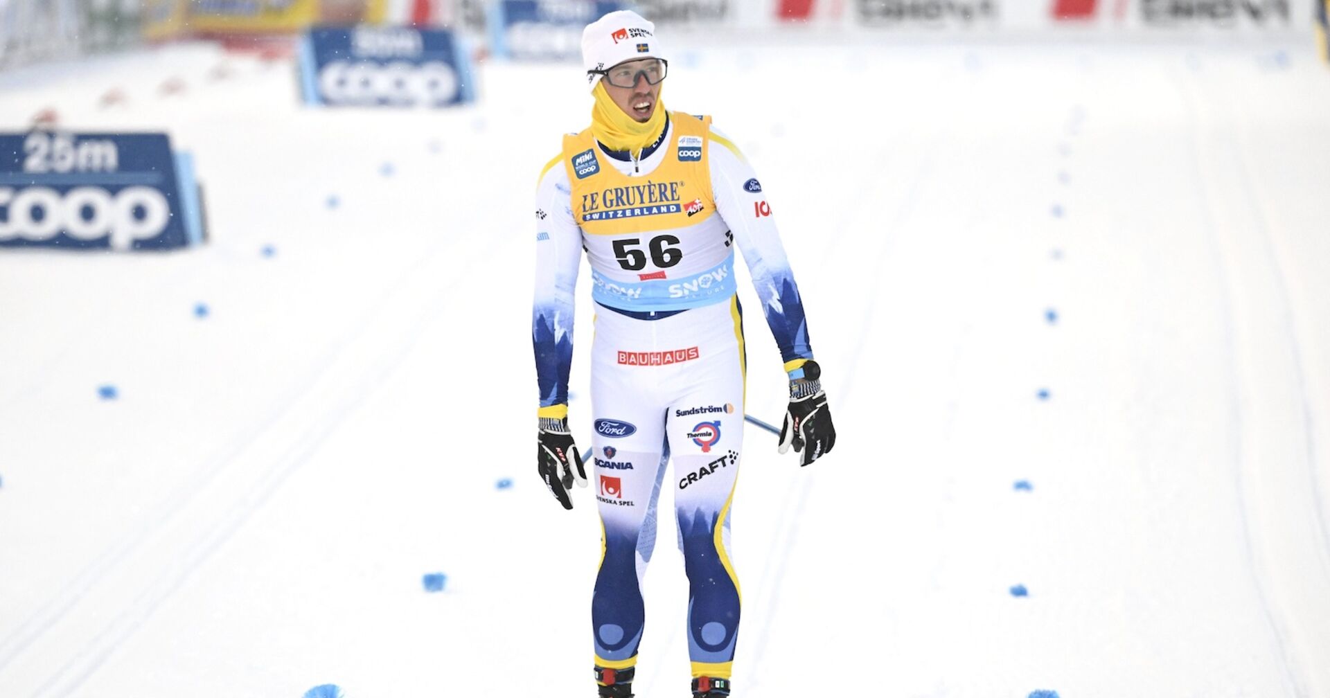 Calle Halfvarsson auf Langlaufskiern.