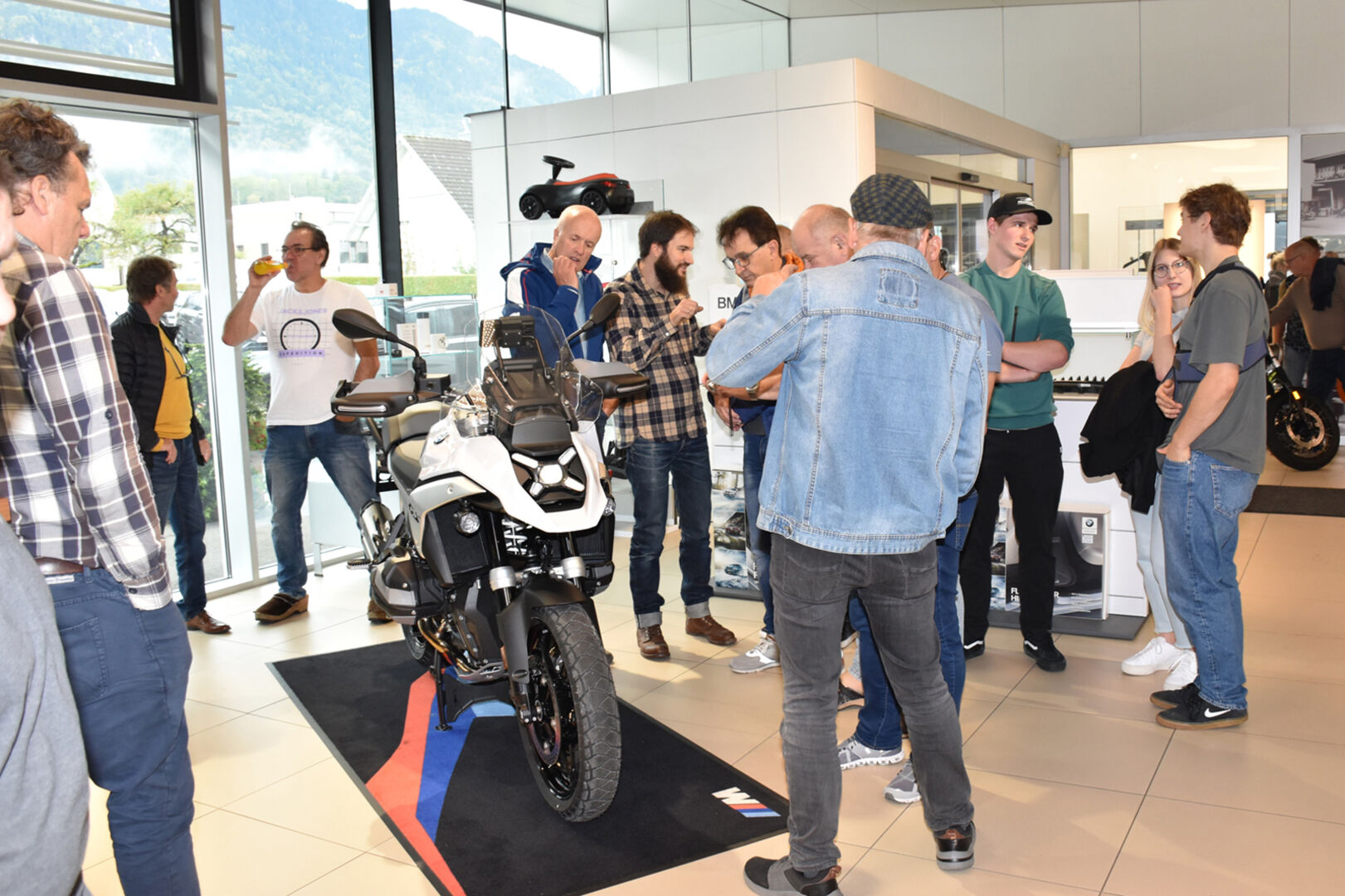 Abenteuer-Tourenmotorrad: Riesiges Interesse an der BMW R 1300 GS