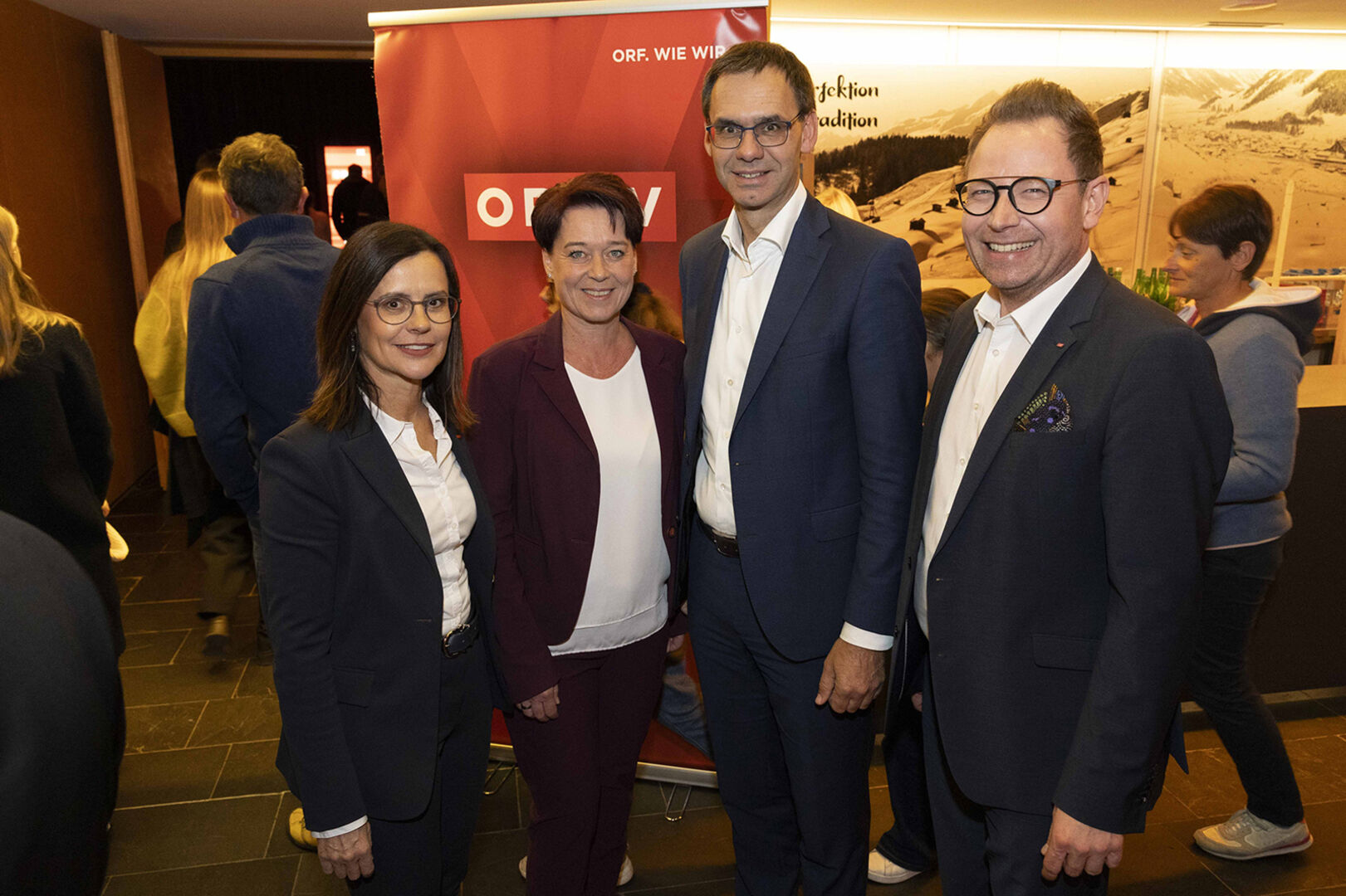 ORF-Landesdirektoren Esther Mitterstieler (T) und  Markus Klement (V) mit Sonja Ledl-Rossmann (LT- Präsidentin Tirol) und Markus Wallner (LH Vorarlberg)