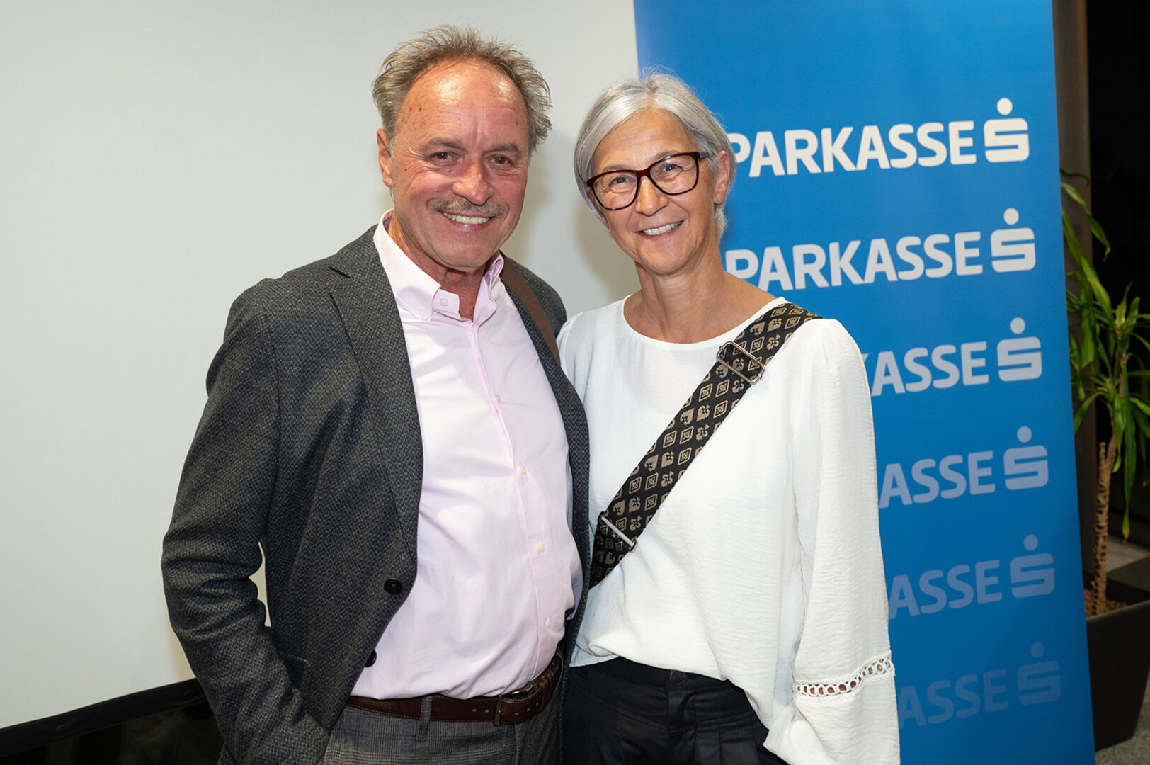 Künstler Gerhard Mangold (Kunstsparbuch 2016) und Karin Greiter