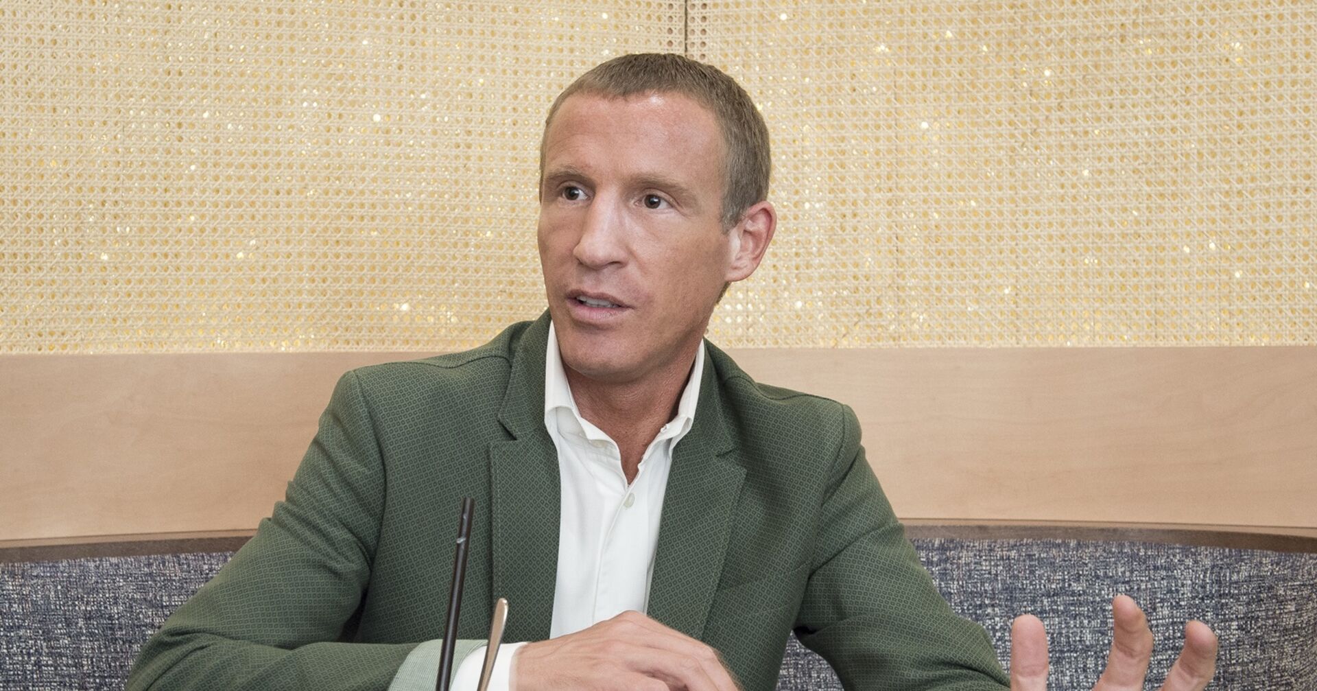 Stefan Petzner bei einem Interviews