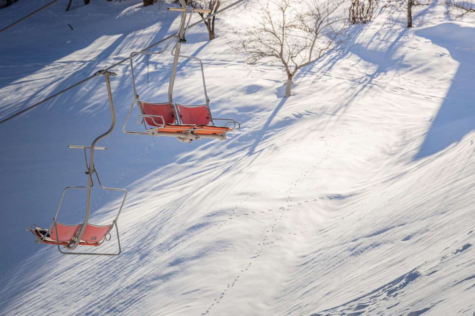 Auf dem nostalgischen Zweier-Sessellifts „Niggenkopf“ bleibt ausreichend Zeit für interessante Gespräche.