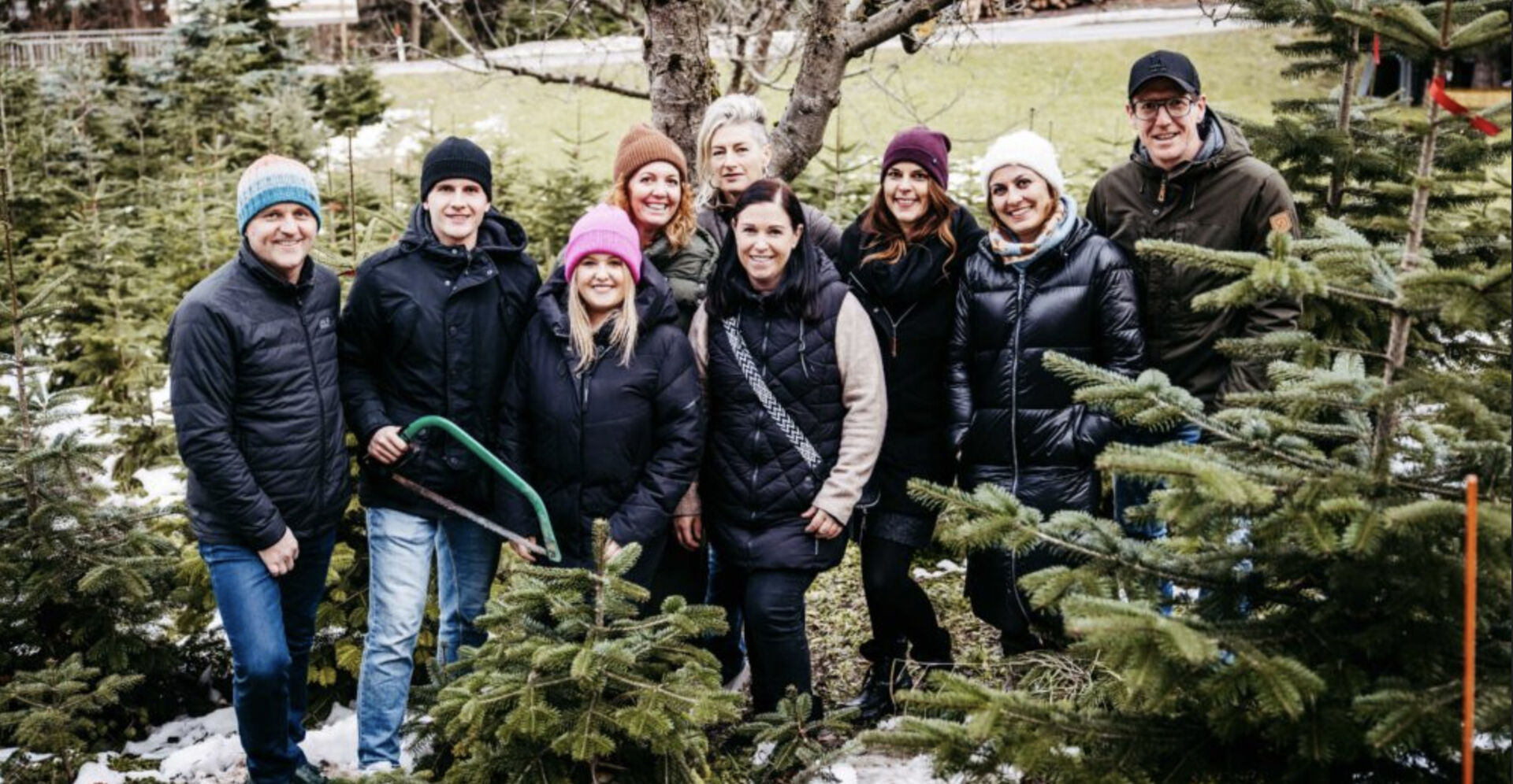 Martin Dechant und sein Team begrüßten 300 Gäste beim traditionellen ikp-Christbaumschneiden.