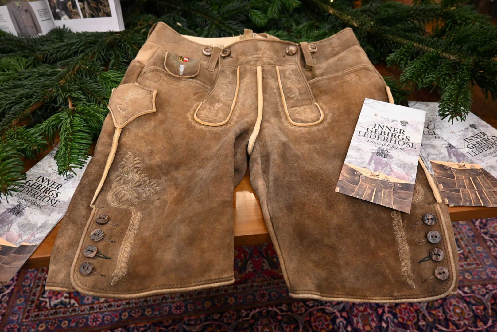 Die limitiere Innergebirglederhose von Meindl