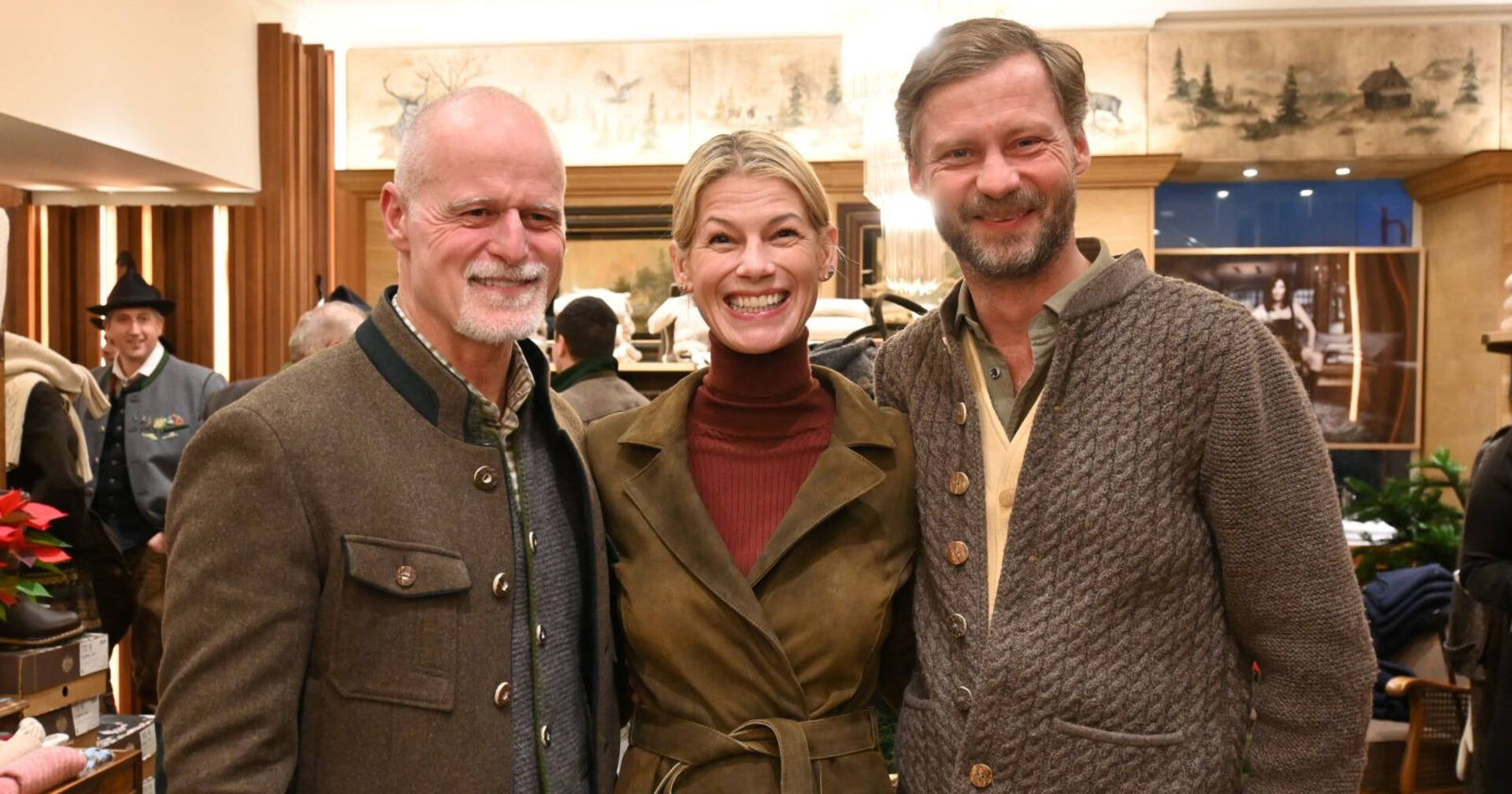 Markus Meindl mit seiner Frau Daniela und Landesjägermeister Max Mayr-Melnhof