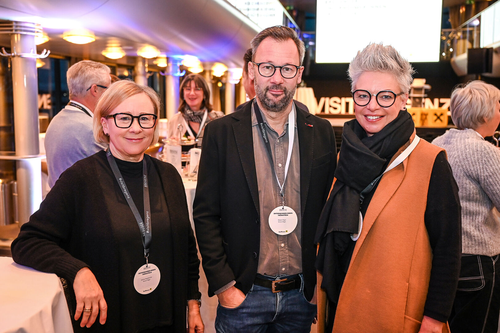 Sabine Nussbichler, Robert und Elke Vögel, (alle Schuh Corner und Schuhhaus Vögel) (v. li.)