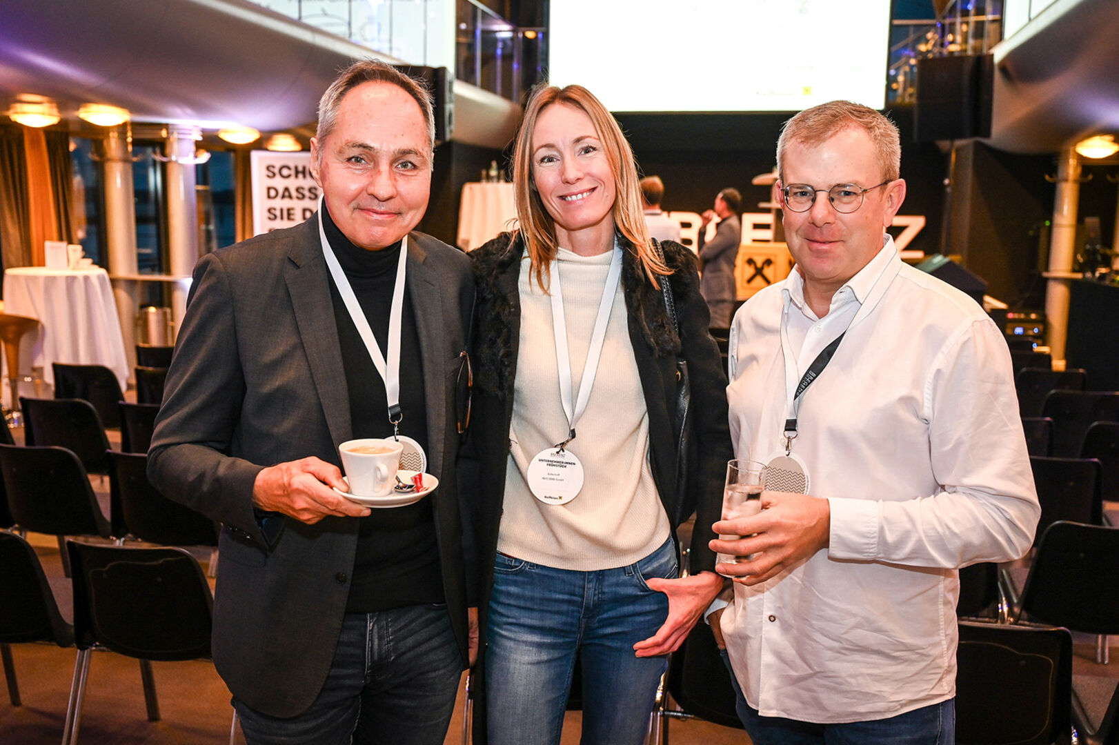 Bernhard Niechoj (NEO.SENS Lindau), Britt Kellerhof und Florian Zimmermann (Kolaha Vintage Cars) (v. li.)