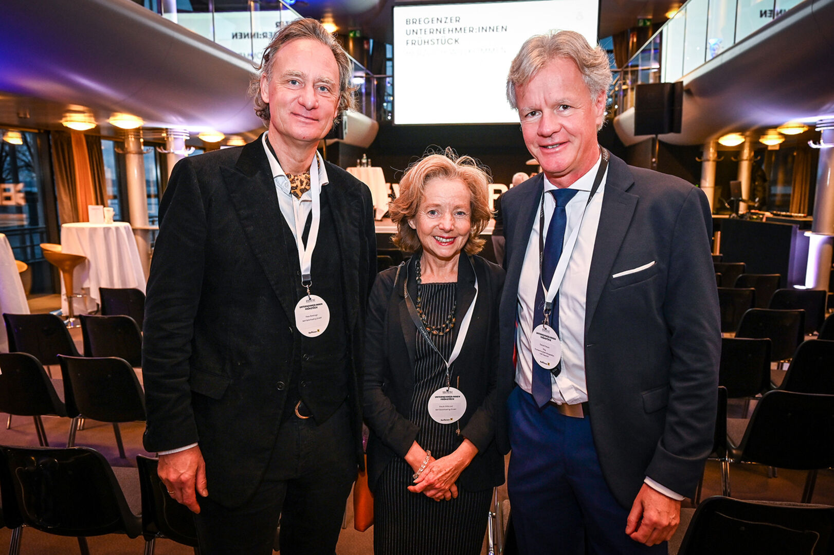 Peter Brattinga und Ursula Hillbrand (beide Petrus Cafe Brasserie), GF Gerald Fleisch (KHBG) (v. li.)