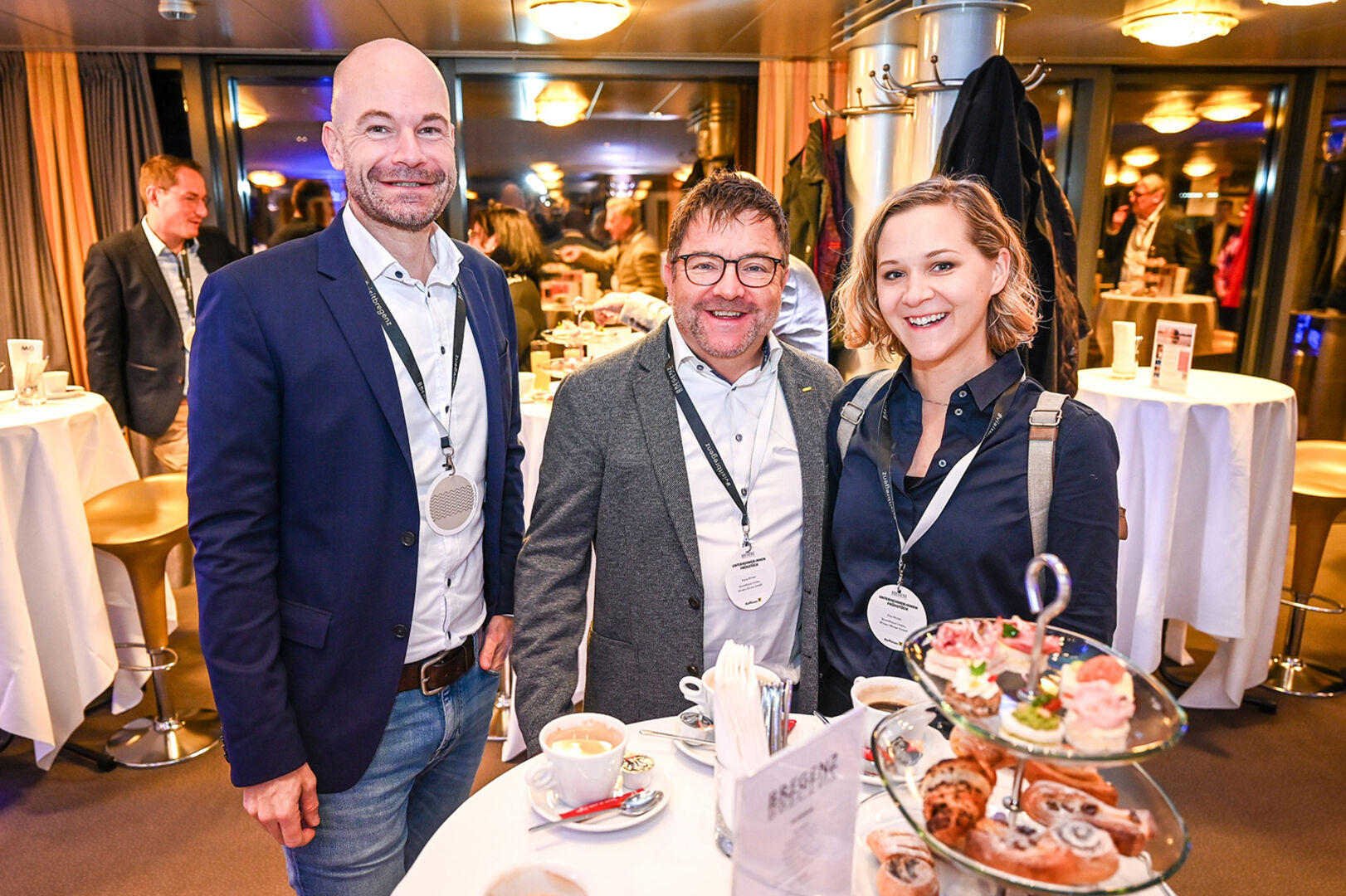 GF Carsten Holz (Lindau Tourismus und Kongress GmbH), Klaus Winter und Jasmin Schwabe-Winter (beide Strandhaus Lindau)