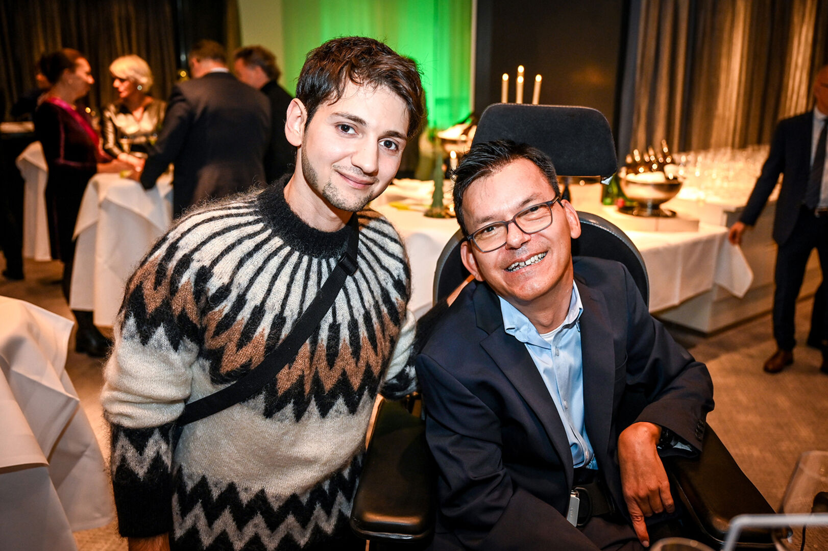 Omar Al Sibaie (Persönlicher Assistent) und Klaus Brunner (Vorstand/Selbstvertreter Lebenshilfe) (v. li.)