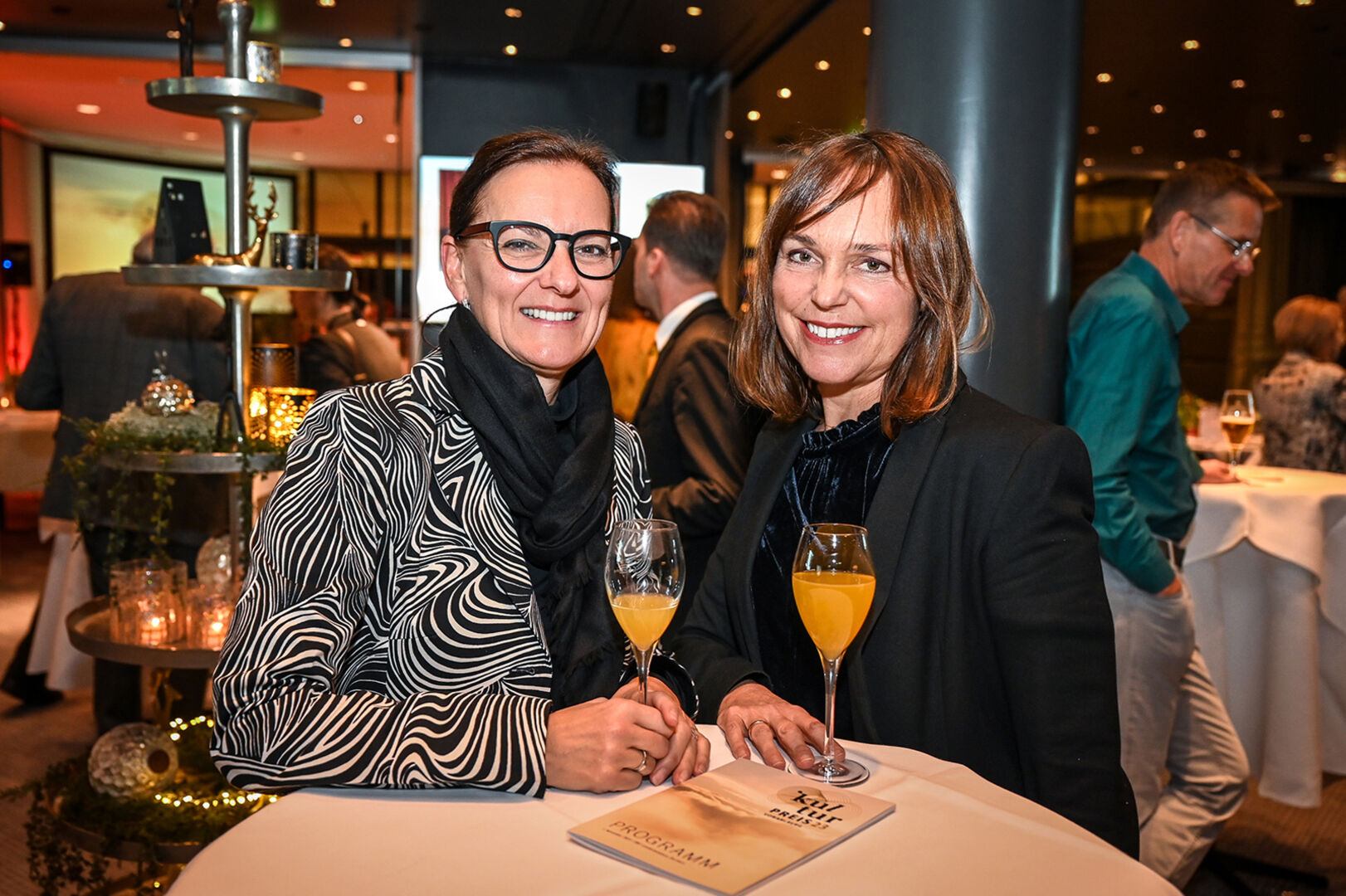 Beatrix Jäger und Petra Moosbrugger (v. li.)