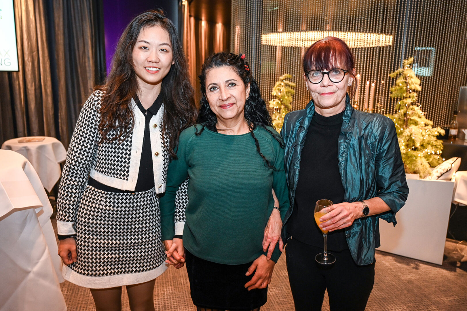 Huiting Yang, Hichspy King und Manuela Brauchle (v. li.)