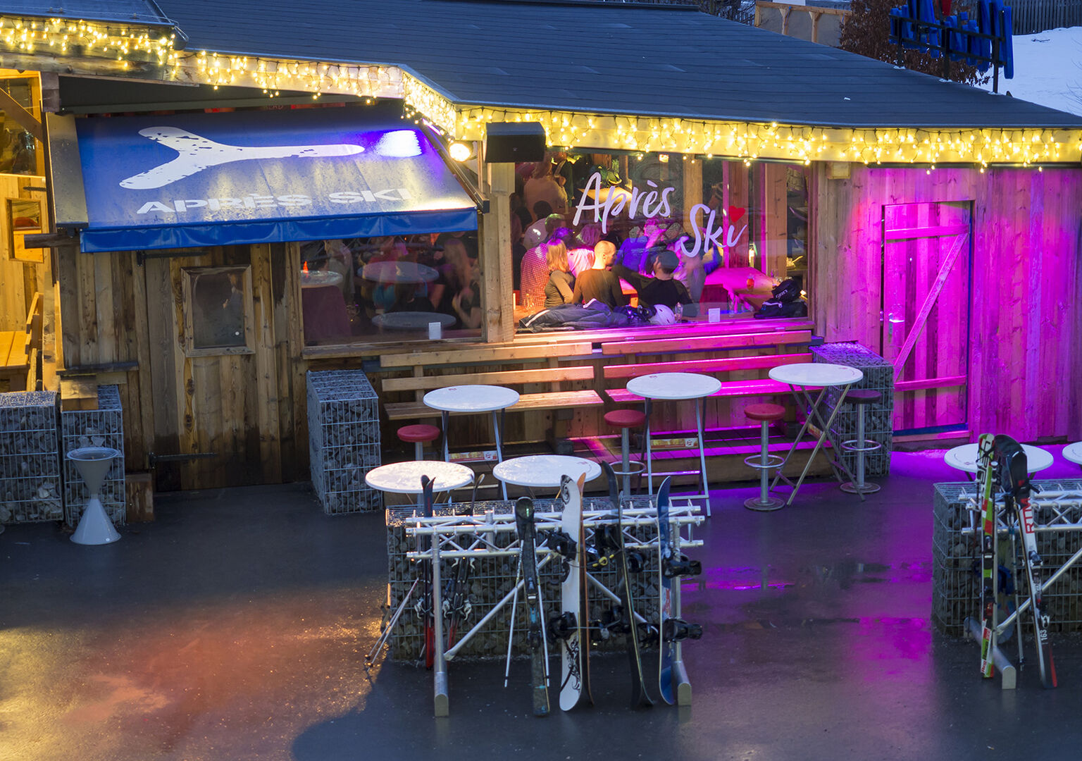 Apres Ski | Credit: iStock.com/Kristyna Sindelkova