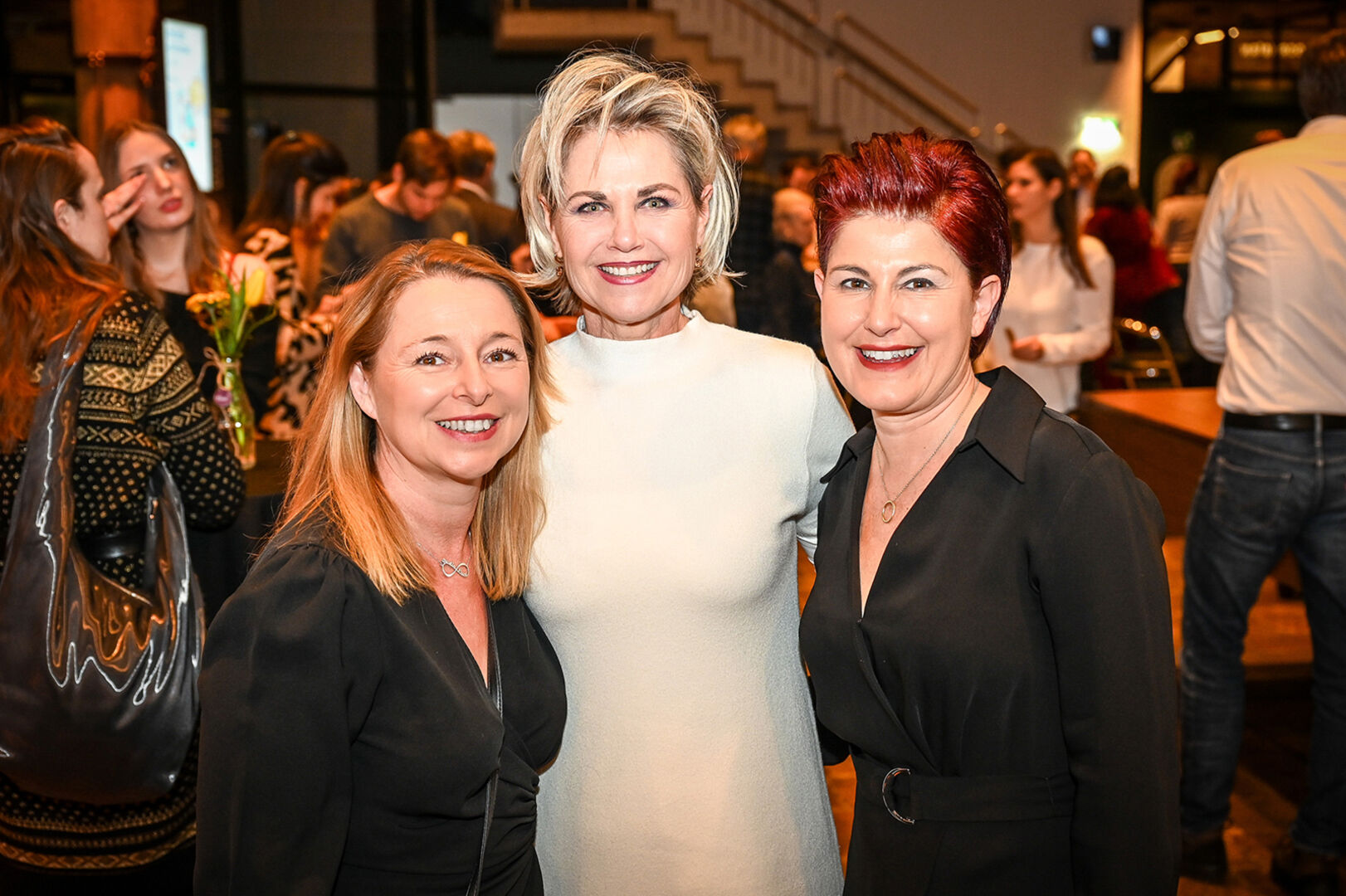 Susanne Paterno mit Sandra Düringer und Ingrid Brückler (alle Paterno Dornbirn)