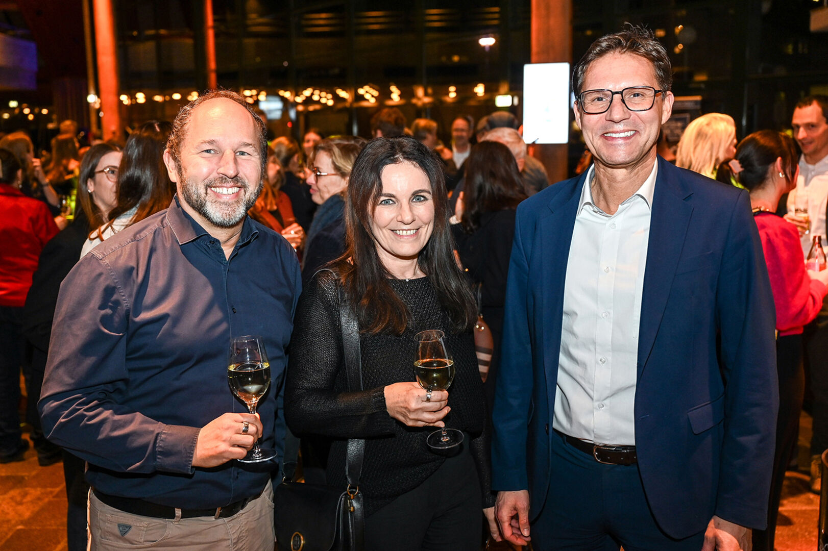 Gerald Peter (Sonne_1806 Hotel am Campus) &amp; Elke Mossbrugger (BA) mit Richard Karlinger (Hypo)