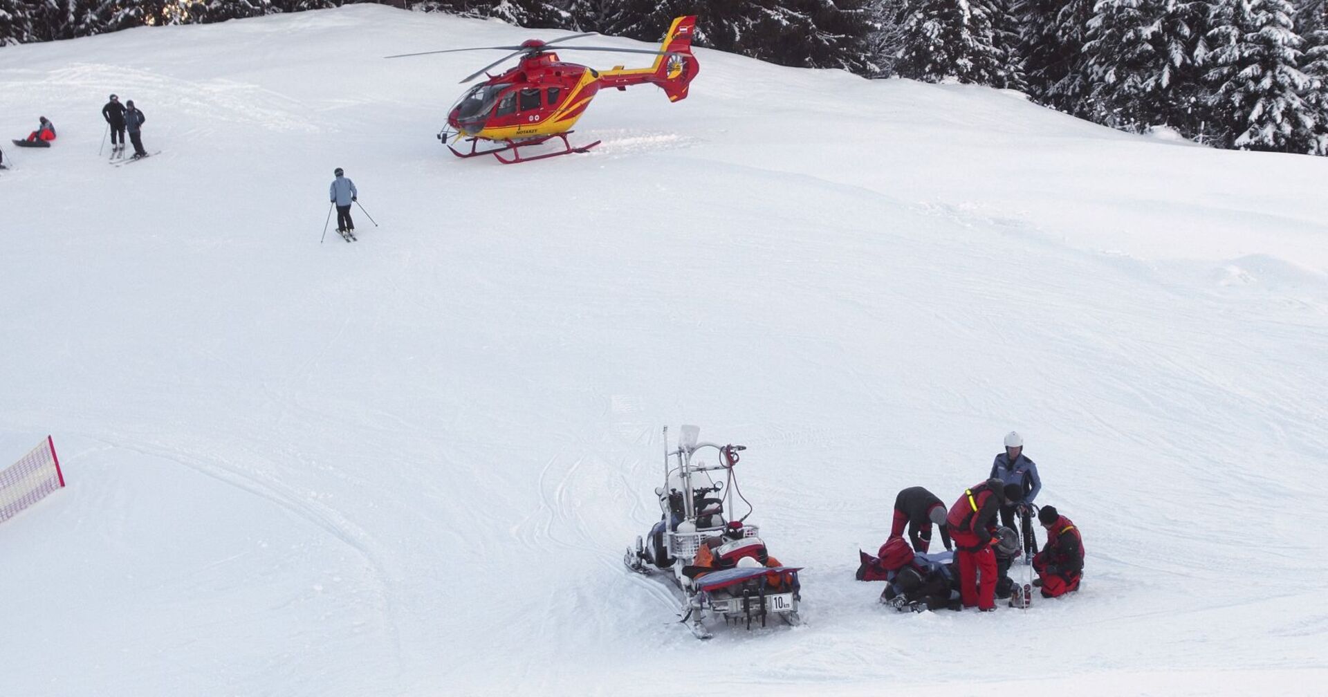 Rettungsaktion auf einer Skipiste