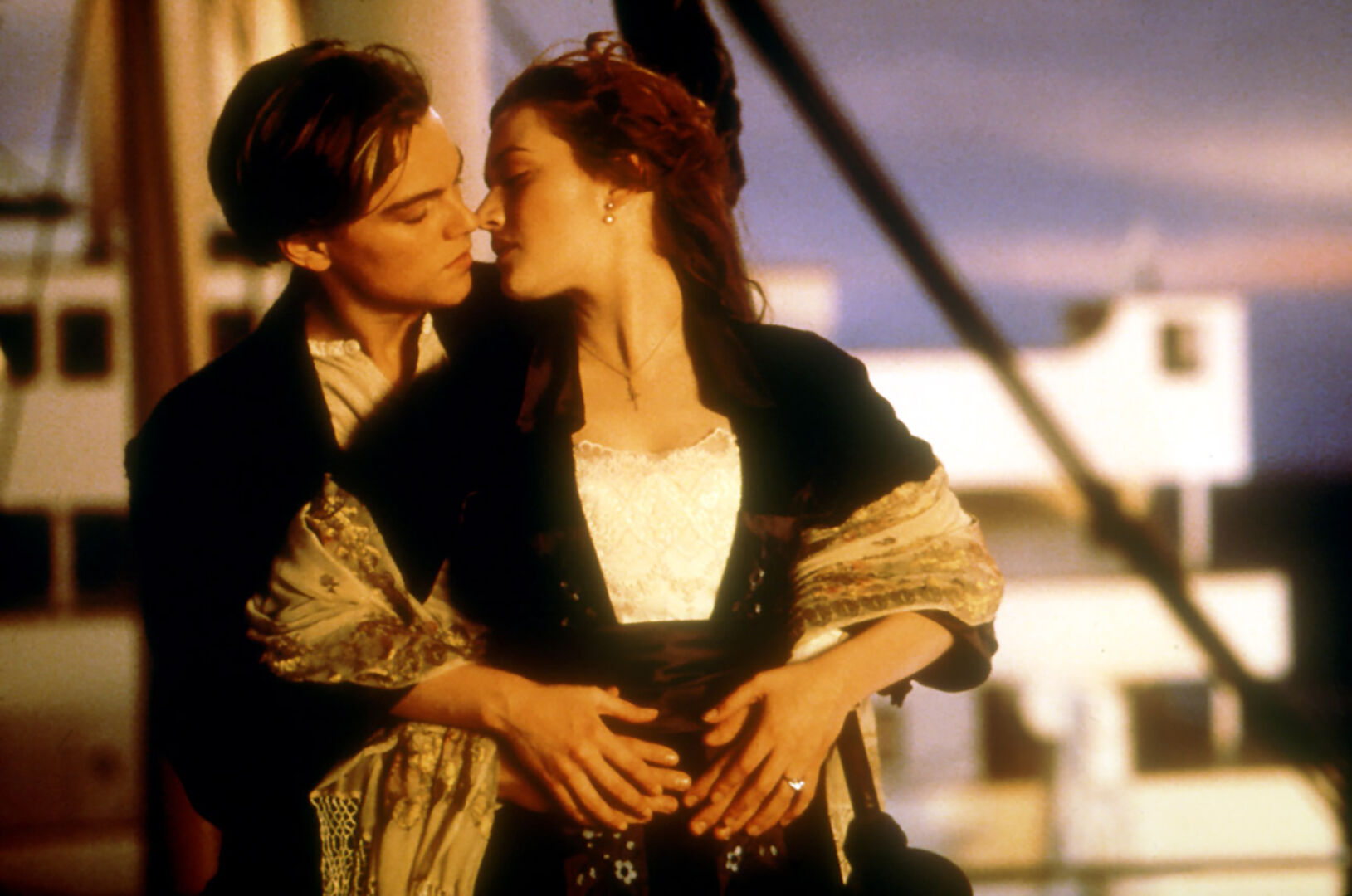 Titanic mit Rose und Jack | Credit: Everett Collection / picturedesk.com
