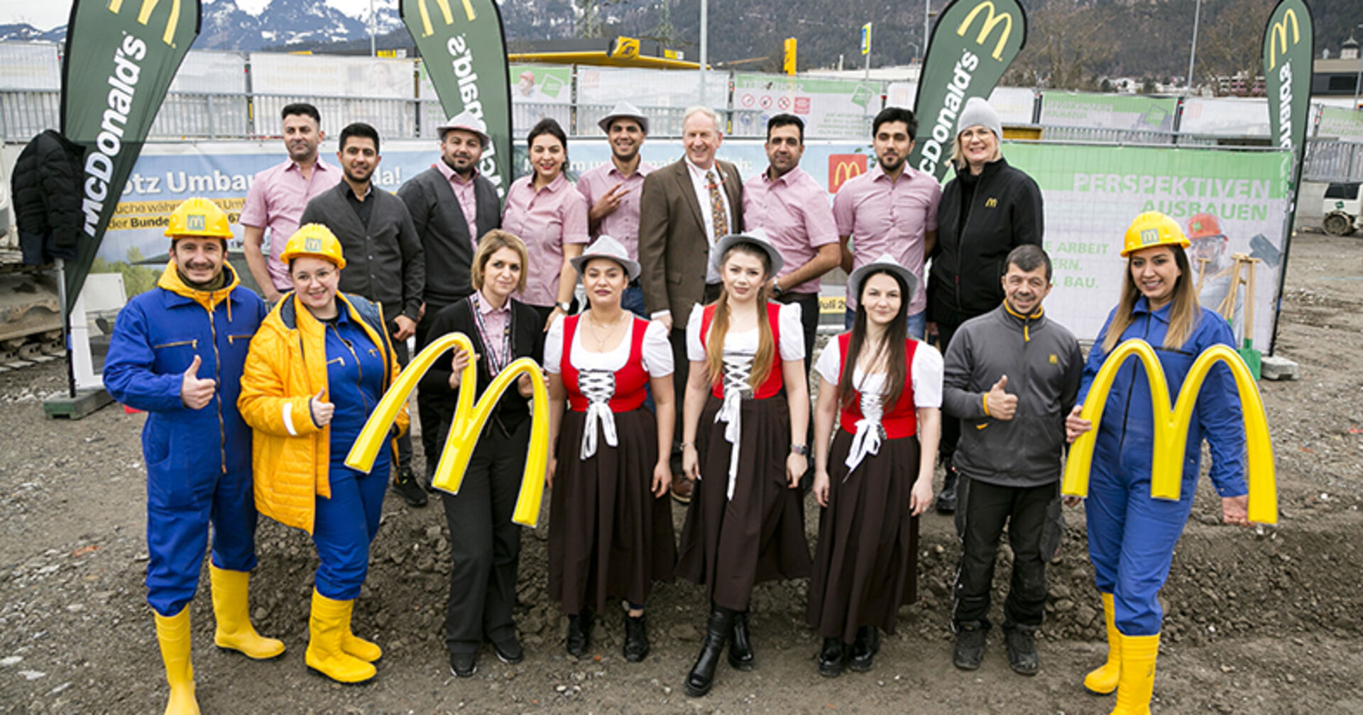 Das McDonald’s Team in Bürs/Bludenz freut sich bereits auf die geplante Eröffnung des McDonald’s Restaurants im Juli 2024.