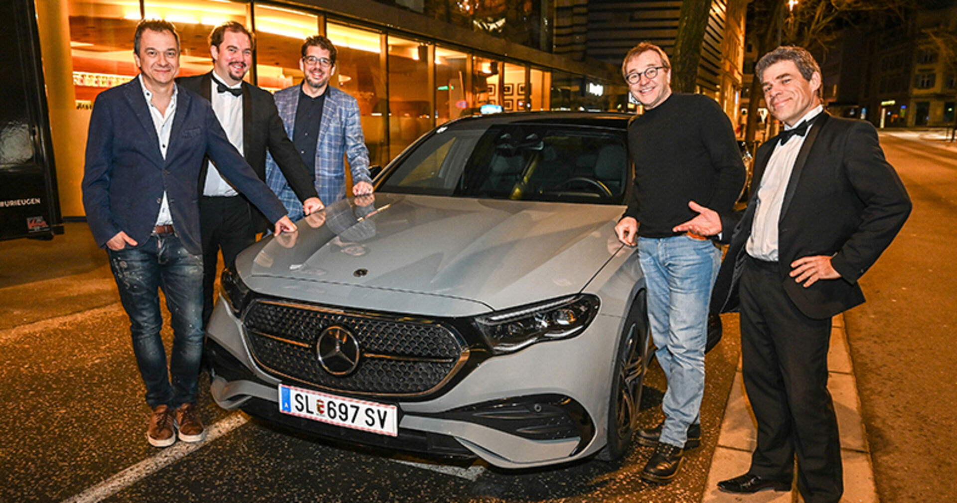 Sie bleiben sitzen, während unsere Helden durch's Ländle rollen …