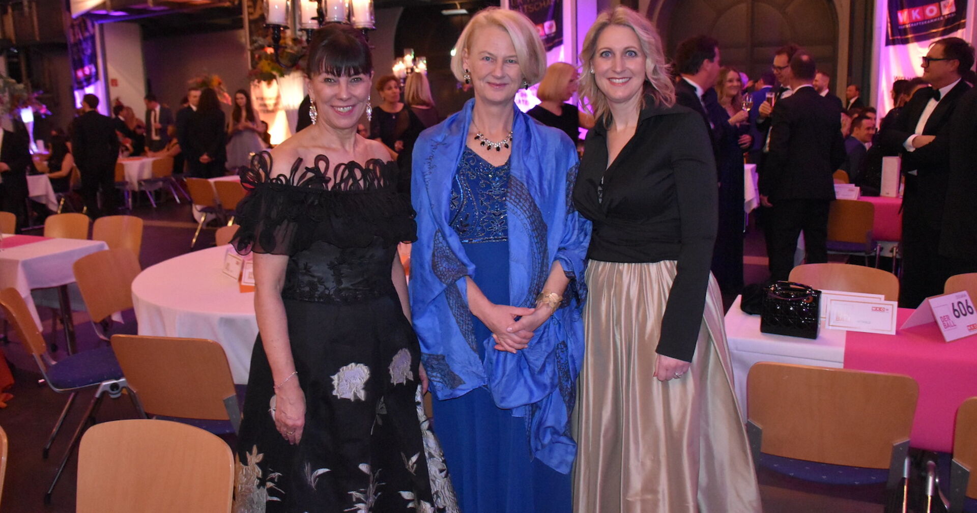 WKO-Vizepräsidentin Martha Schultz, Rektorin Veronika Sexl und WKT-Vizepräsidentin Martina Entner (v. li.).