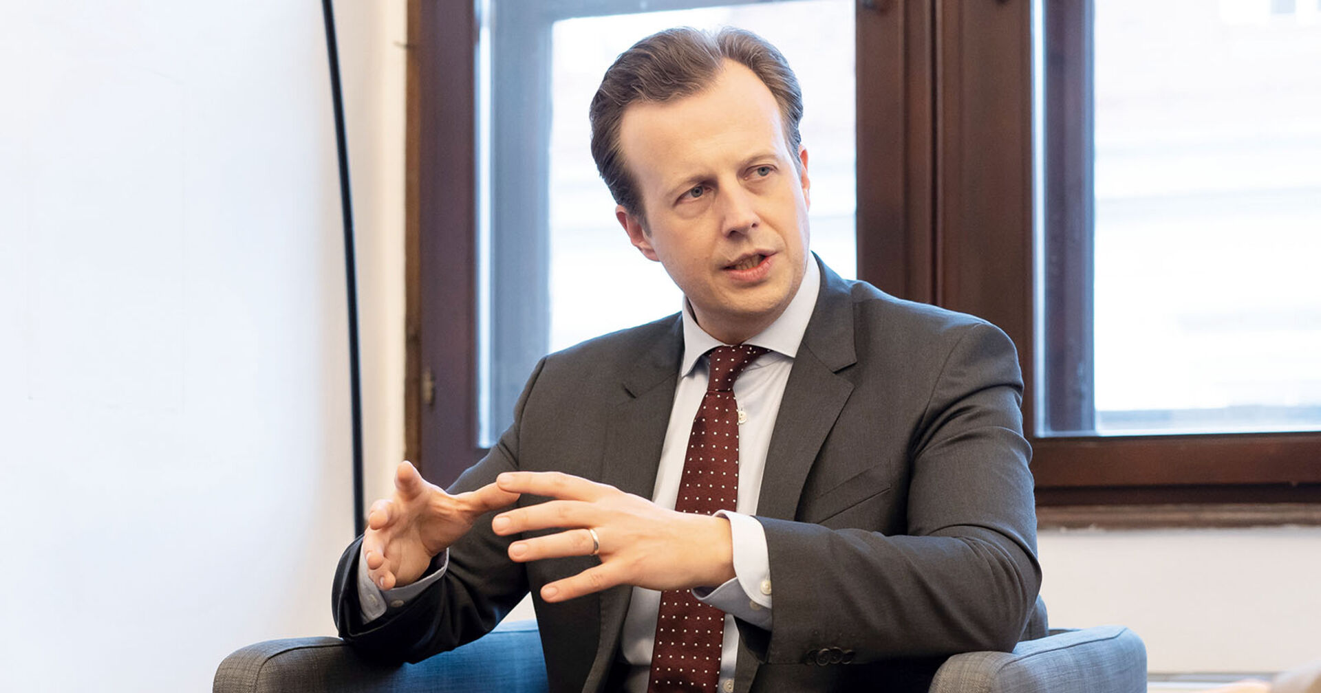 Landesrat Karlheinz Kornhäusl im Rahmen eines Interviewtermins mit dem Weekend Magazin