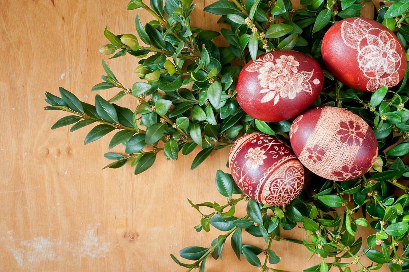 Gekratzte Eier zu Ostern | Credit: iStock.com/borzywoj
