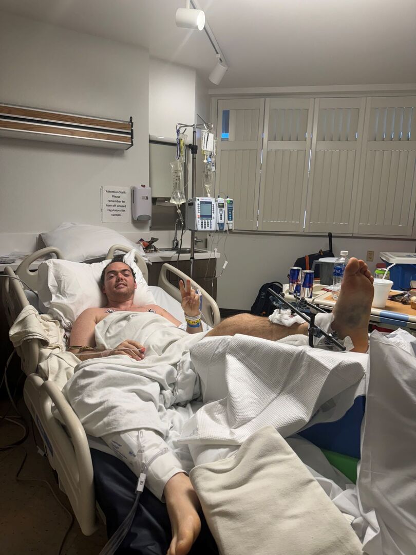 Matthias Walkner nach seinem schweren Sturz im Krankenhausbett