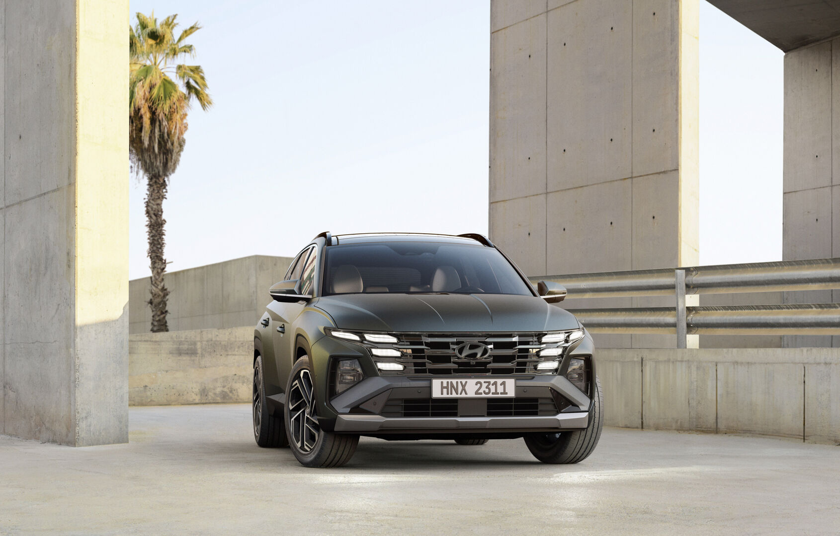 Die Front beim Hyundai Tucson zeichnet sich durch das Zusammenspiel von dünnen Linien im Kühlergrill aus