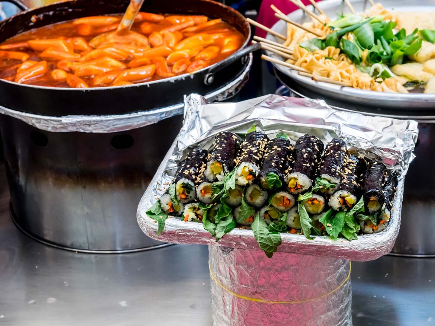 Kimbap-Rollen in Seoul | Credit: iStock.com/VittoriaChe