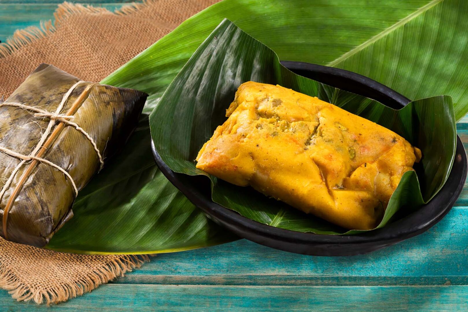 Tamales in einem Bananenblatt | Credit: iStock.com/Gonzalo Calle Asprilla