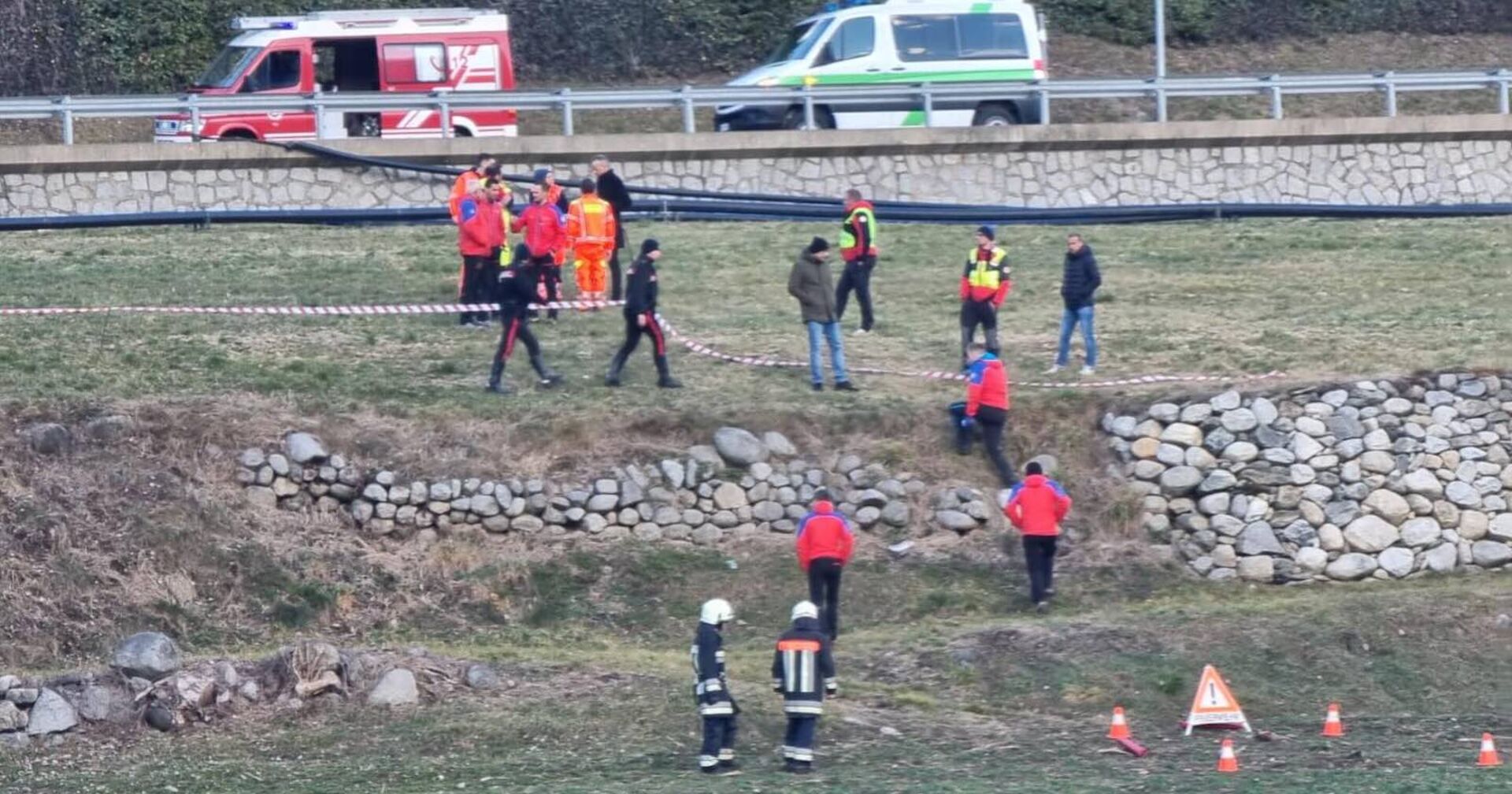 Einsatzkräfte vor Ort.