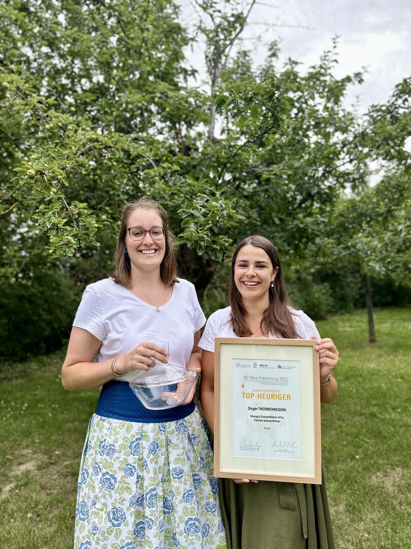 Anna und Katharina Schwertführer