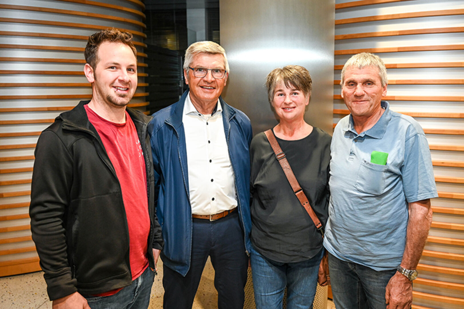Sabino Juriatti (Caritas), Siegi Stemer, Eva und August Montibeller (v. li.)